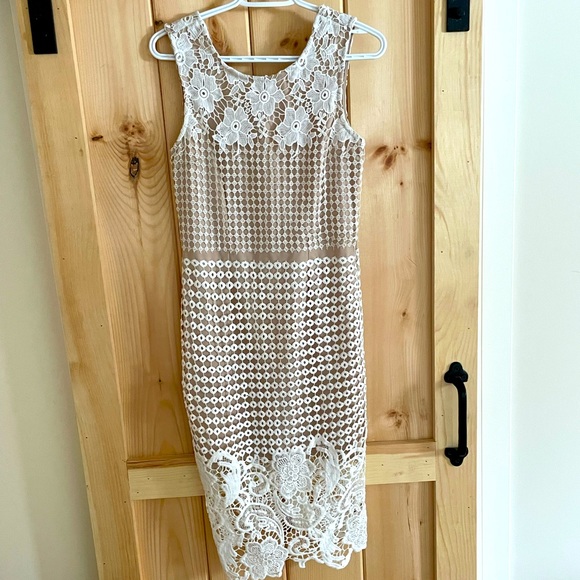 White lace overlay dress - Picture 1 of 2